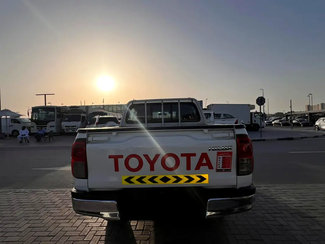 Car Image 2020 TOYOTA HILUX Double Cab GL