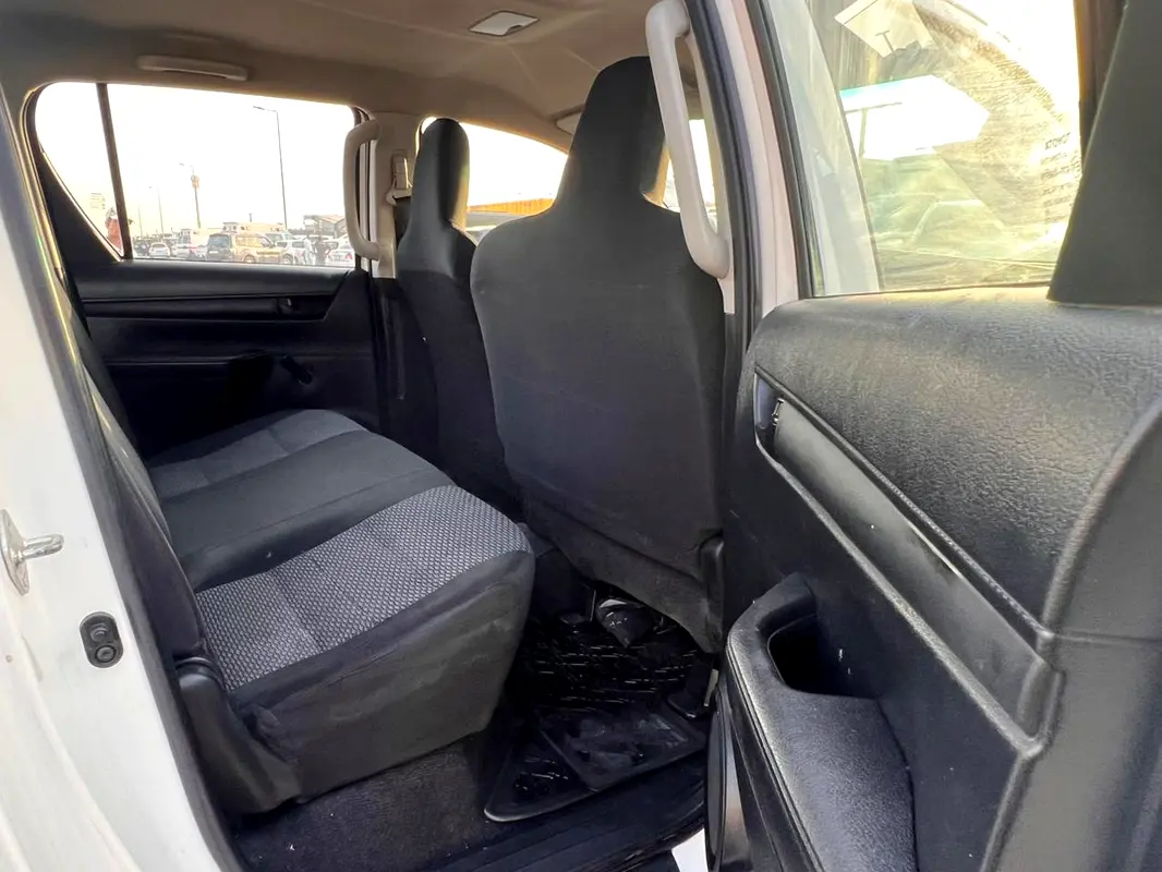Car Image 2020 TOYOTA HILUX Double Cab GL