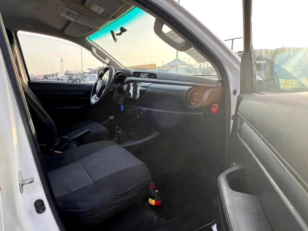 Car Image 2020 TOYOTA HILUX Double Cab GL