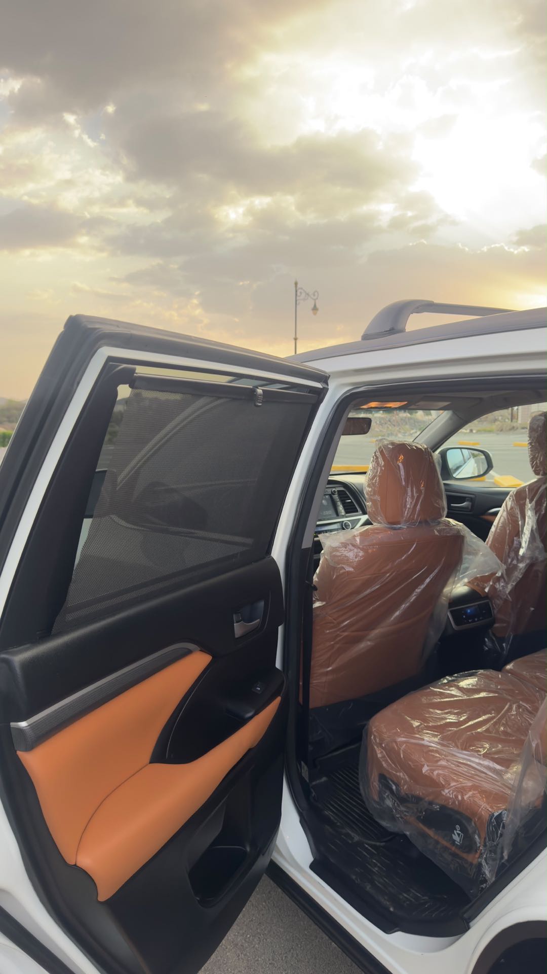 Car Image 2018 TOYOTA HIGHLANDER SE