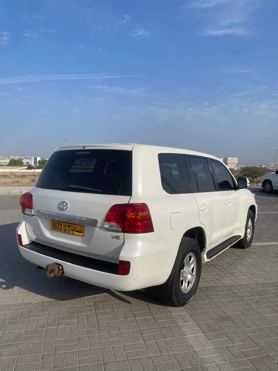 Car Image 2014 TOYOTA LAND CRUISER GX