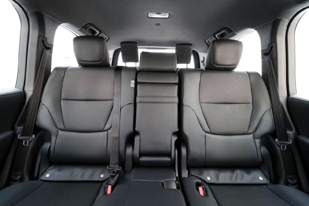 Car Image 2026 TOYOTA LAND CRUISER GX.R