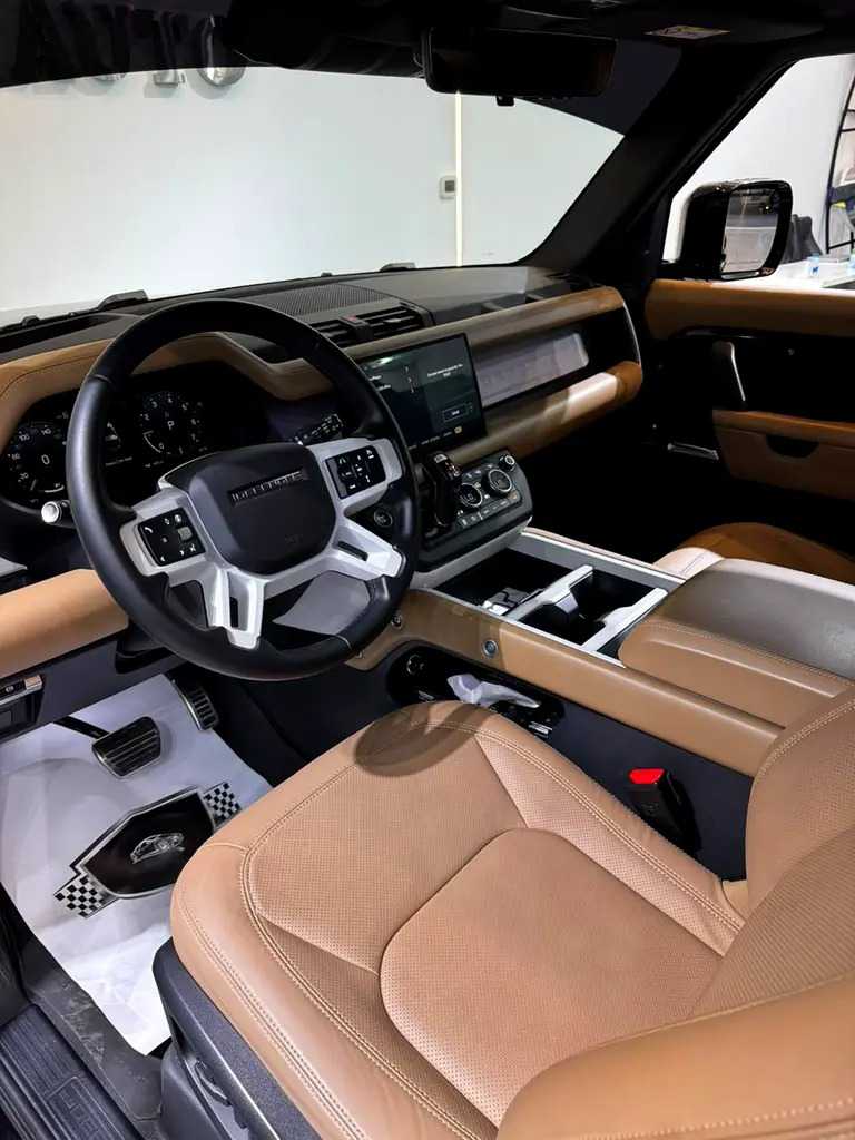 Car Image 2025 LAND ROVER DEFENDER 90 X