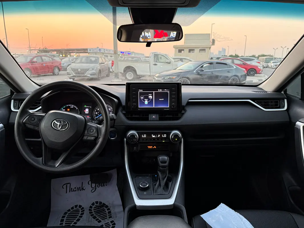 Car Image 2021 TOYOTA RAV4 XLE