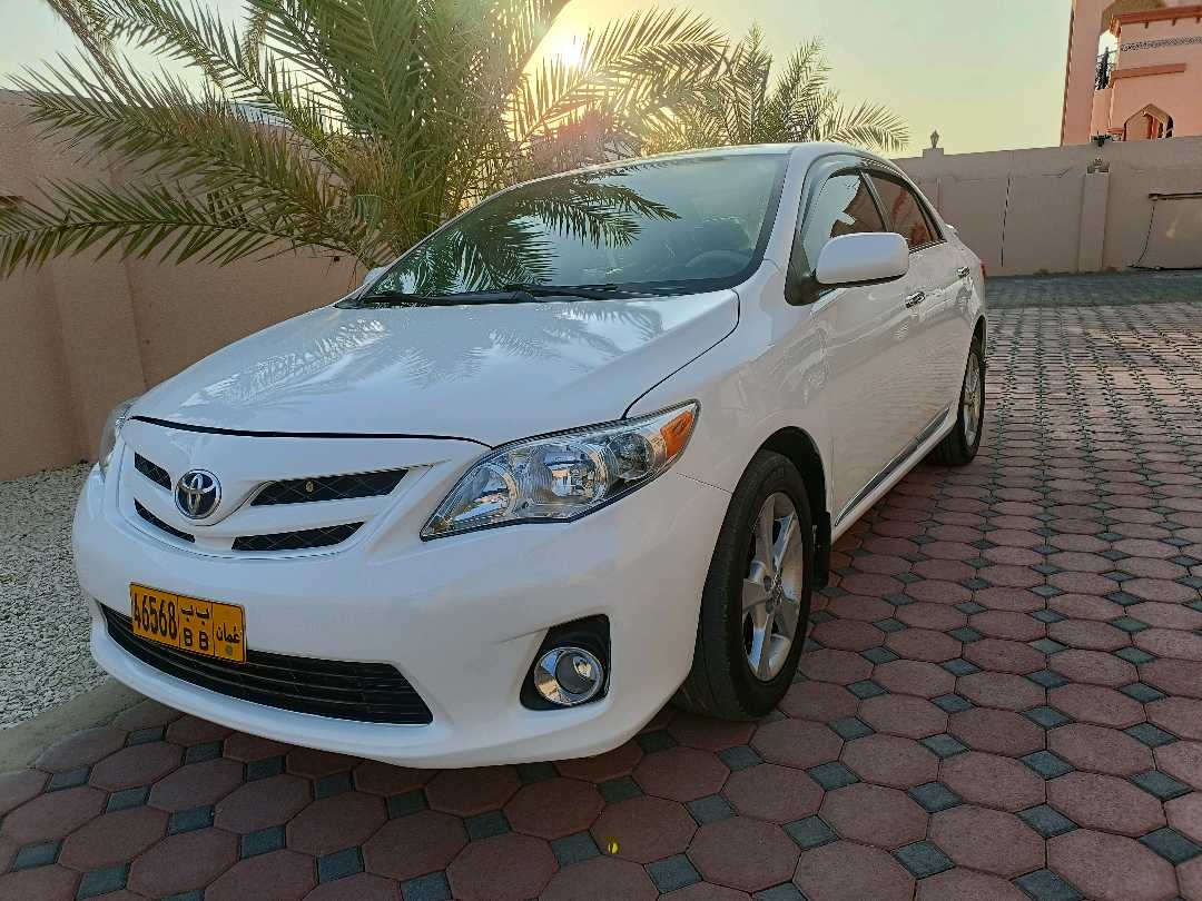 Car Image 2011 TOYOTA COROLLA S