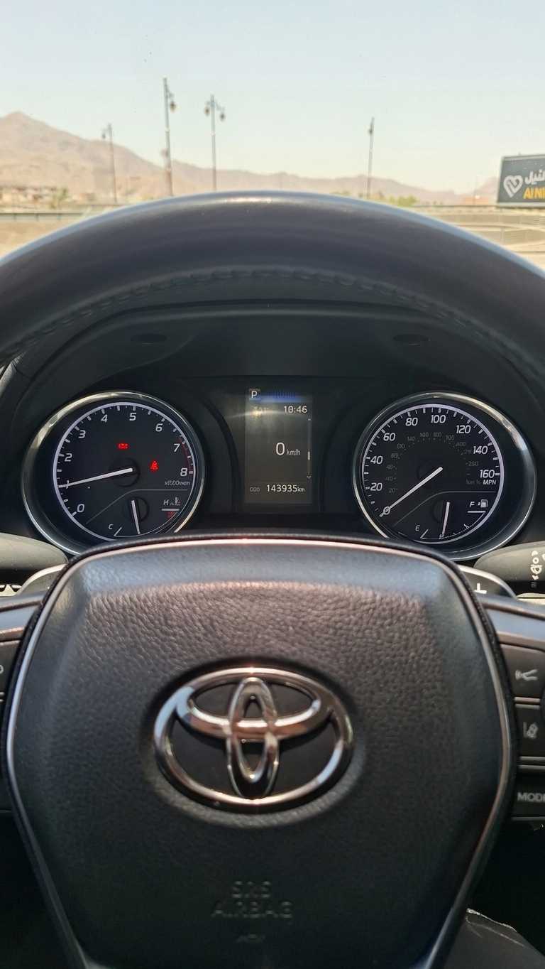 Car Image 2020 TOYOTA CAMRY SE