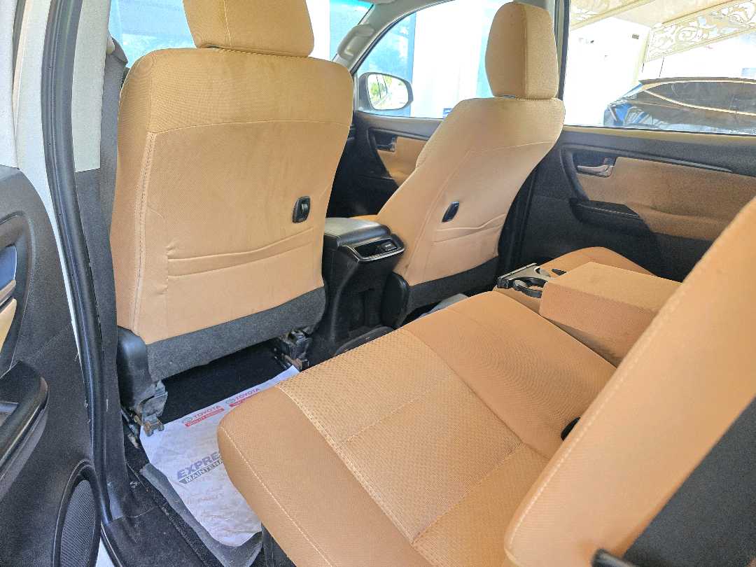 Car Image 2020 TOYOTA FORTUNER GXR