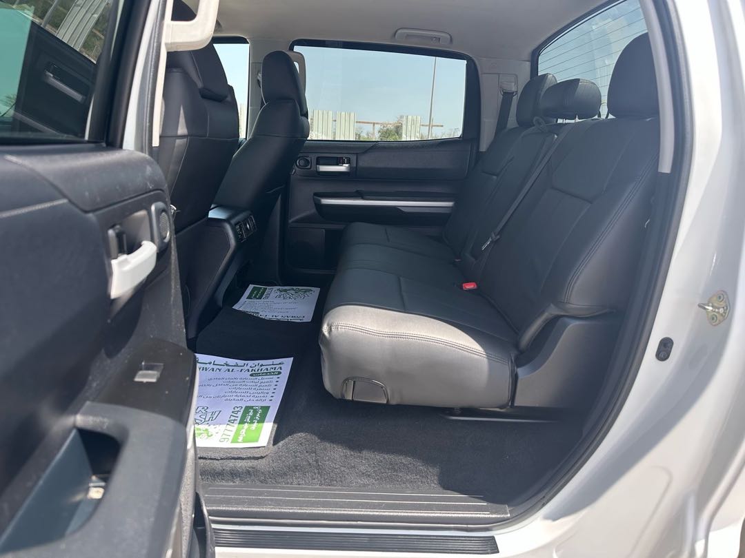 Car Image 2017 TOYOTA TUNDRA SR5