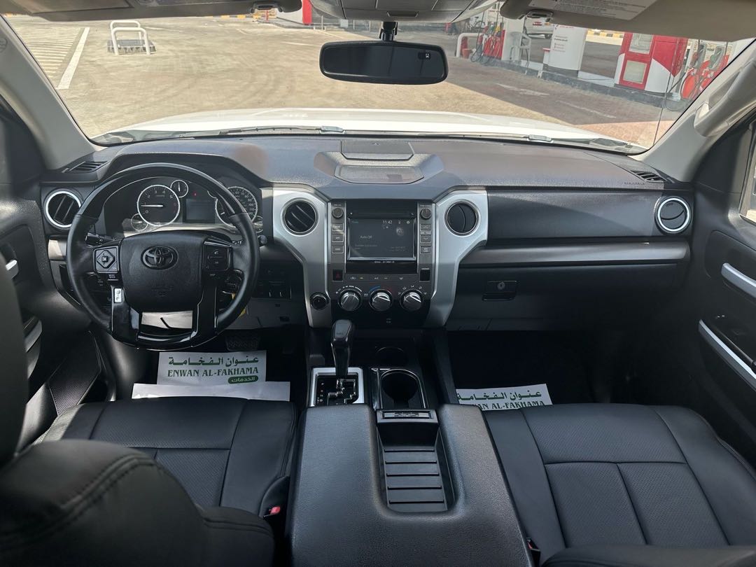 Car Image 2017 TOYOTA TUNDRA SR5