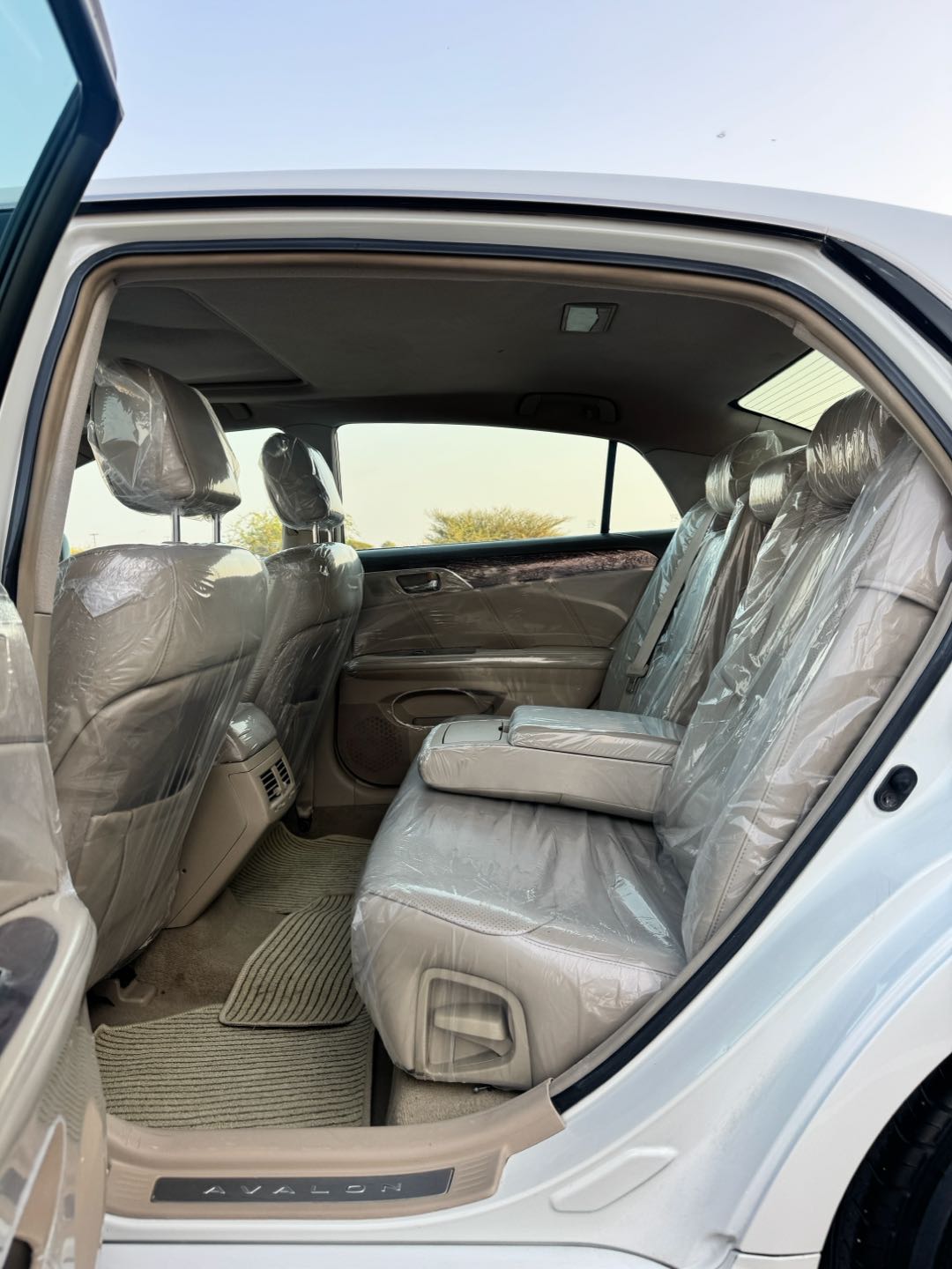 Car Image 2009 TOYOTA AVALON LIMITED