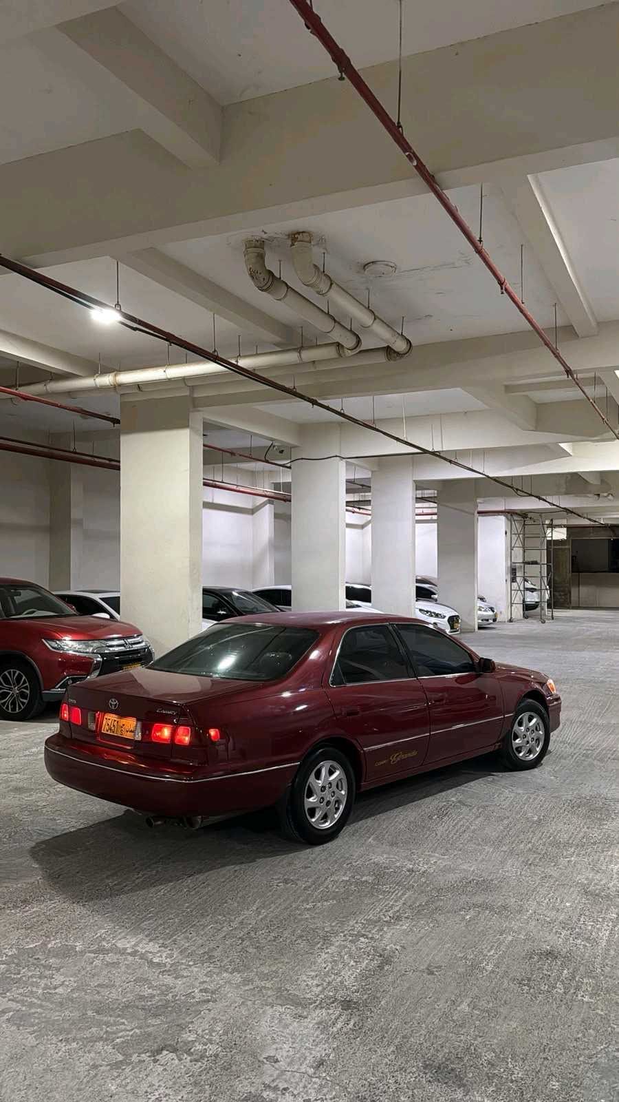 Car Image 2000 TOYOTA CAMRY LE