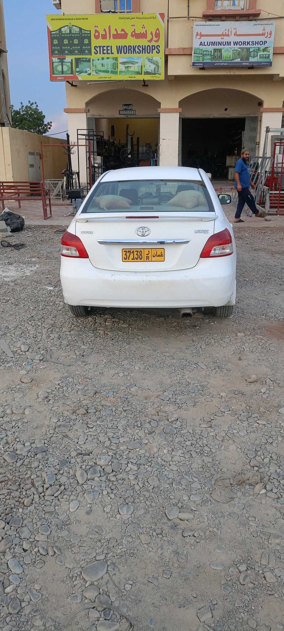 Car Image 2008 TOYOTA YARIS Standard
