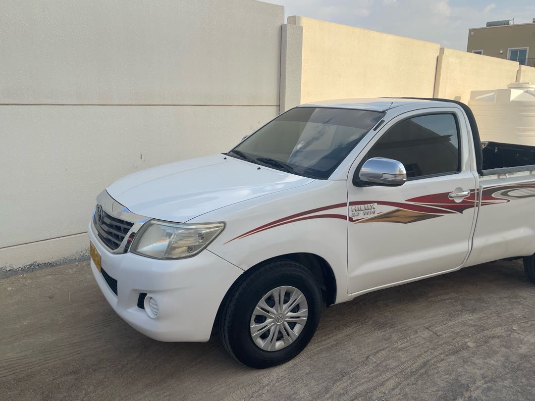 Car Image 2013 TOYOTA HILUX 2.7