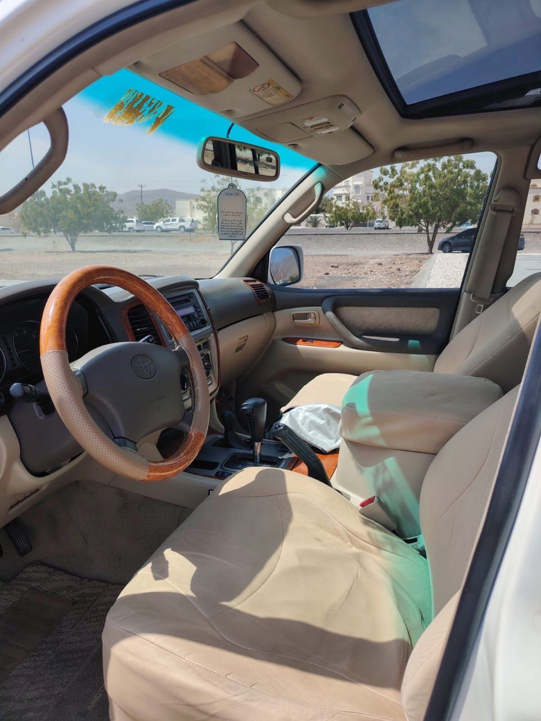 Car Image 2004 TOYOTA LAND CRUISER GX.R