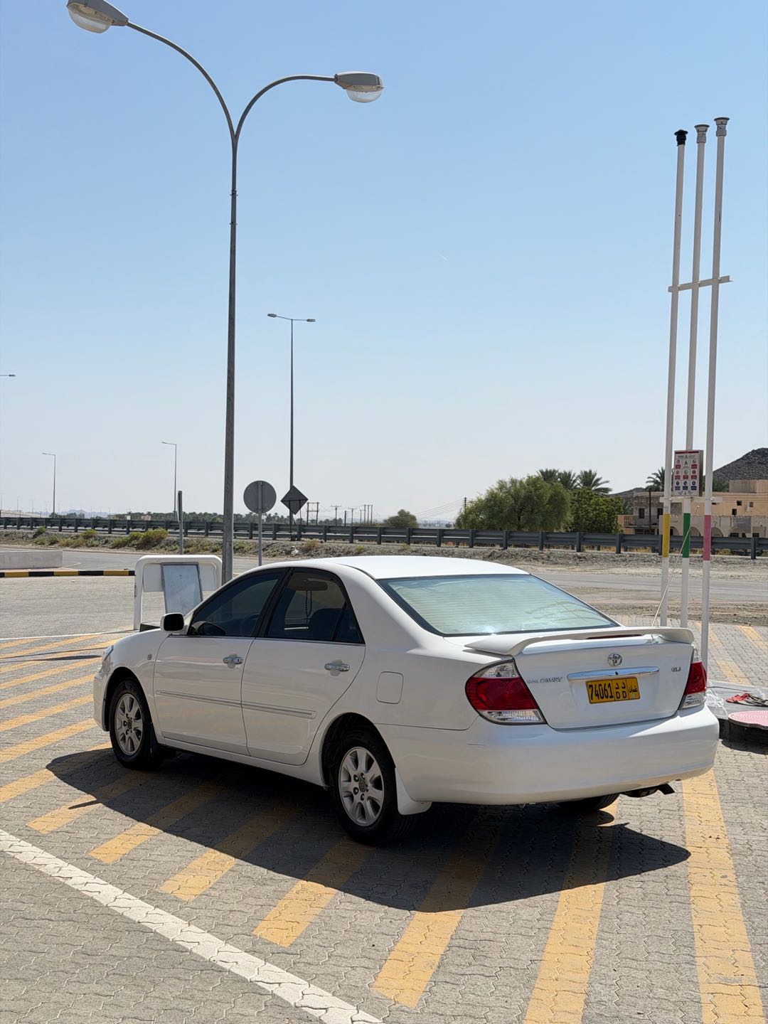 Car Image 2004 TOYOTA CAMRY GLX