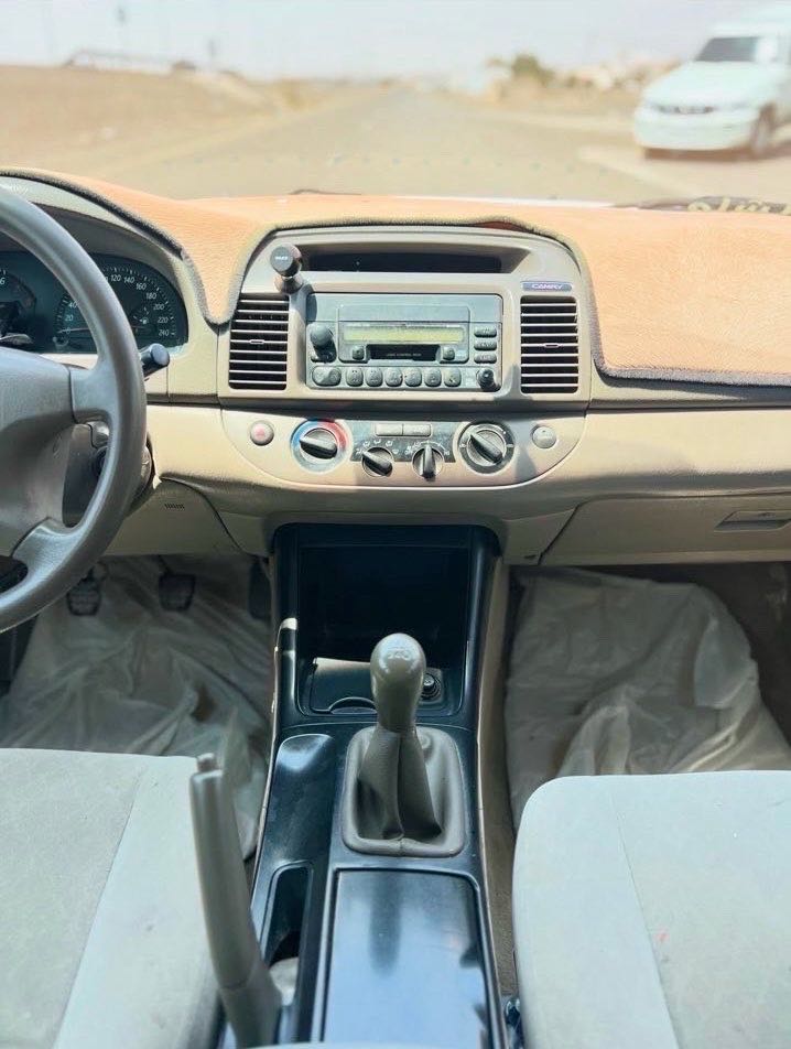 Car Image 2003 TOYOTA CAMRY GLX