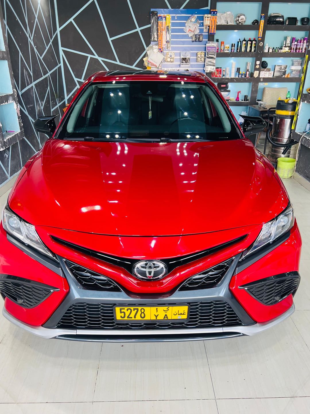 Car Image 2019 TOYOTA CAMRY XSE