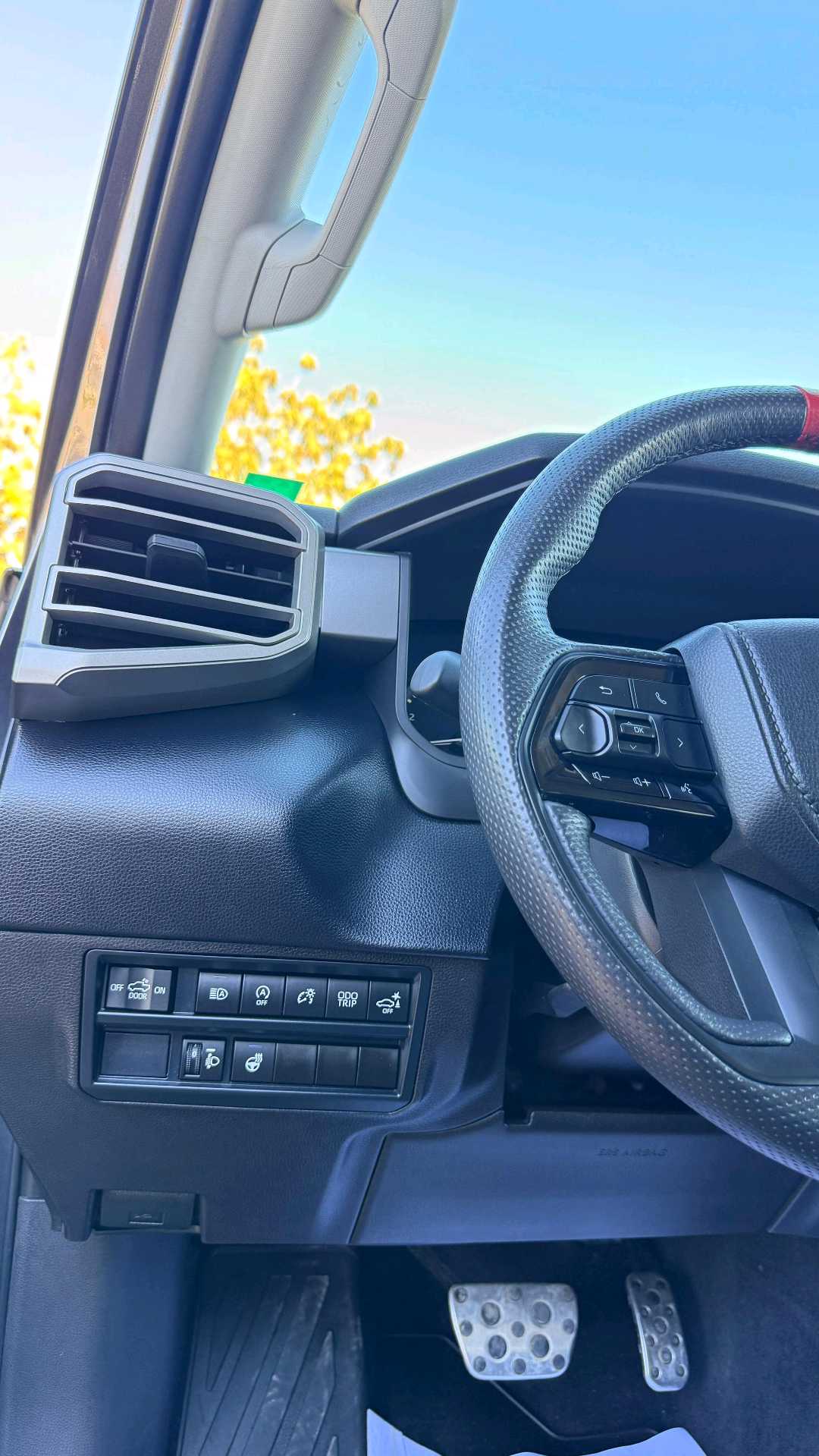 Car Image 2024 TOYOTA TUNDRA SR5