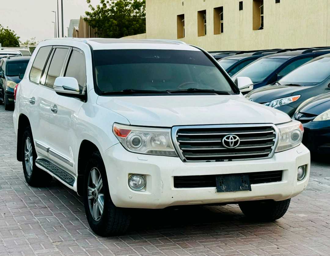 TOYOTA LAND CRUISER GX.R 2013