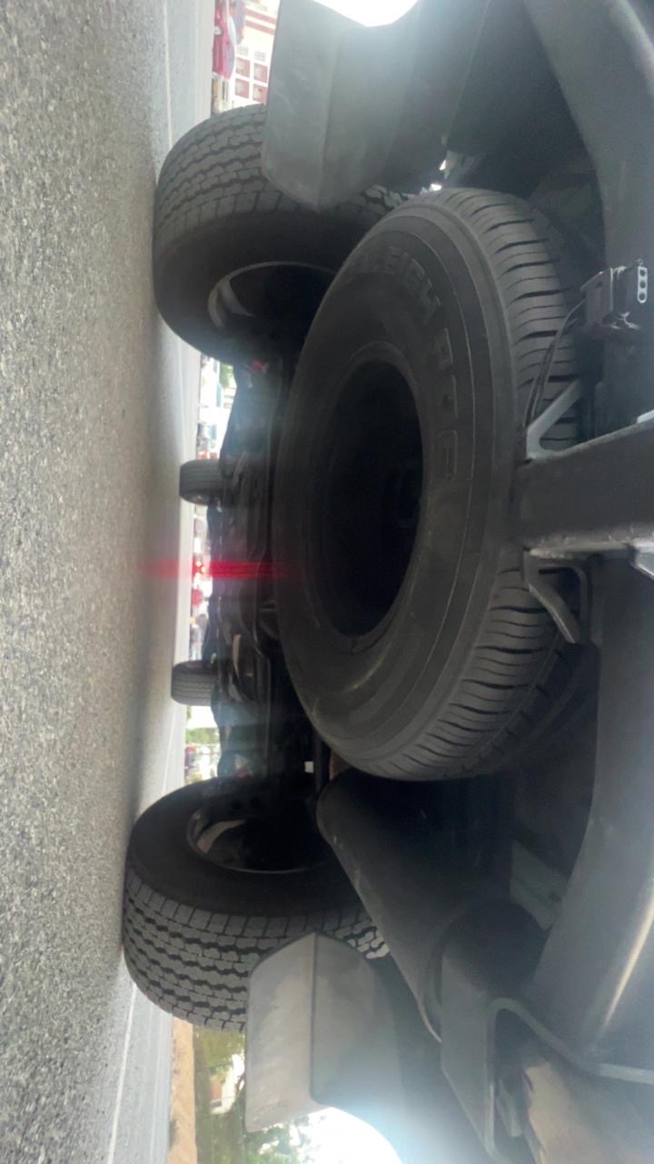 Car Image 2000 TOYOTA LAND CRUISER VX.R
