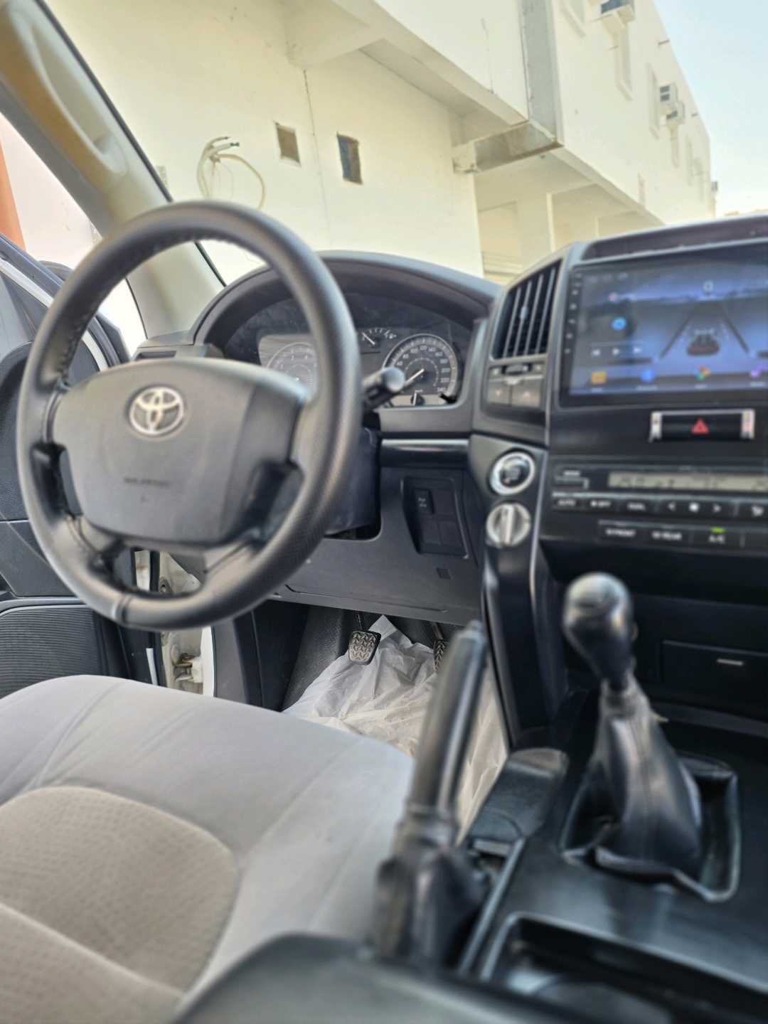 Car Image 2008 TOYOTA LAND CRUISER GX.R