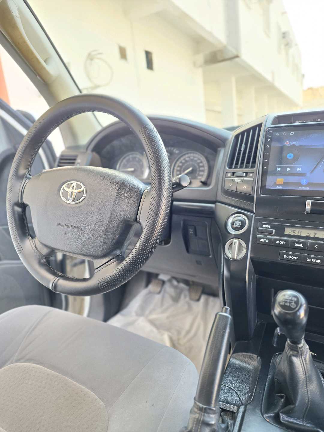 Car Image 2008 TOYOTA LAND CRUISER GX.R