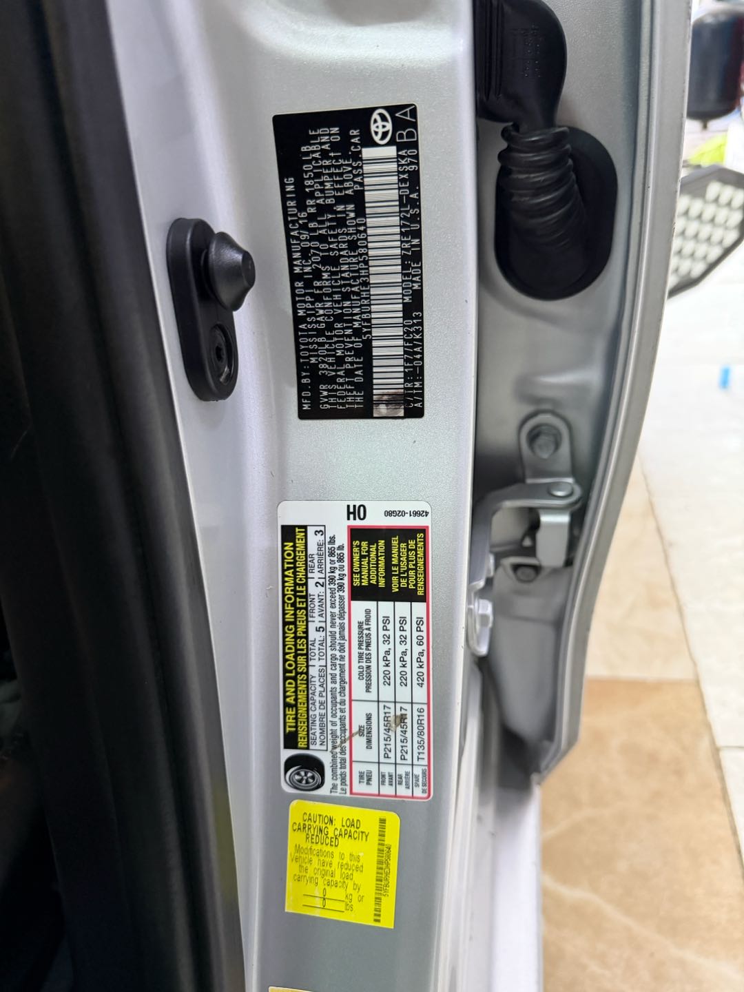 Car Image 2017 TOYOTA COROLLA SE Plus
