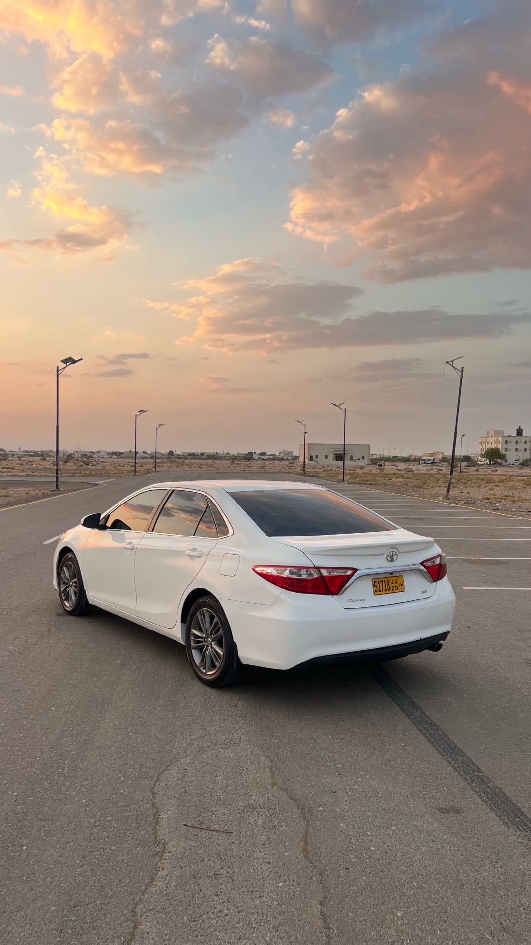 Car Image 2017 TOYOTA CAMRY SE