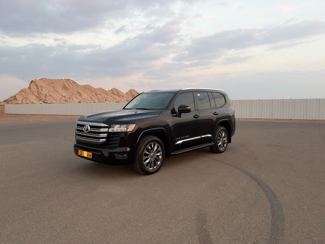 تويوتا لاند كروزر GX.R 2024