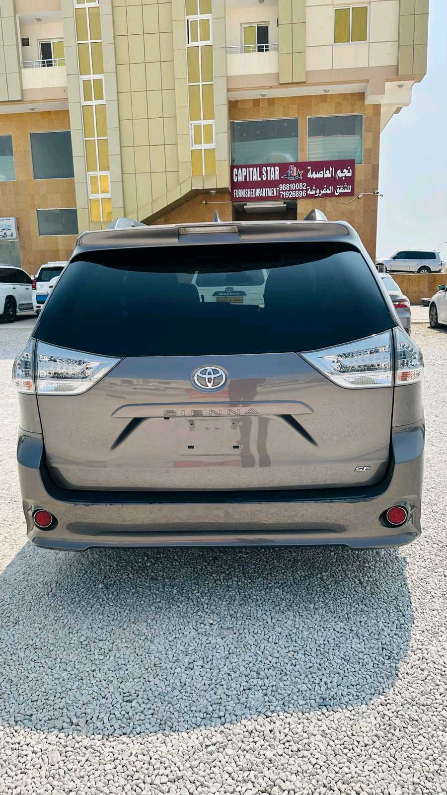 Car Image 2018 TOYOTA SIENNA SE