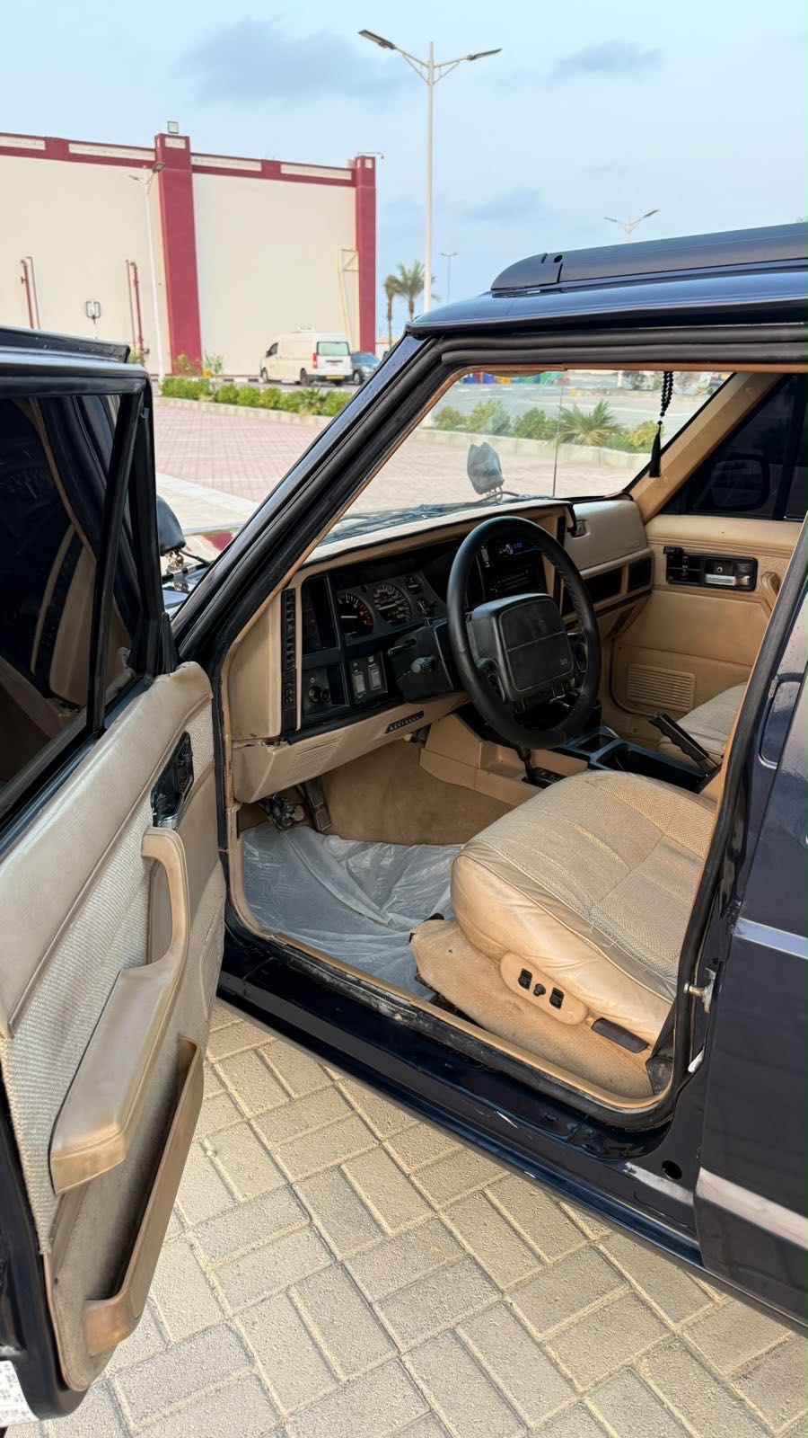 جيب شيروكي Limited 1996