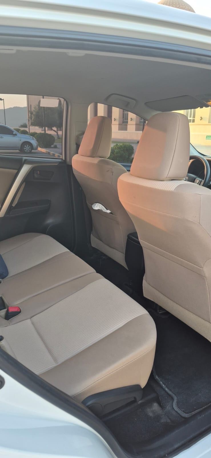 Car Image 2015 TOYOTA RAV4 GXR