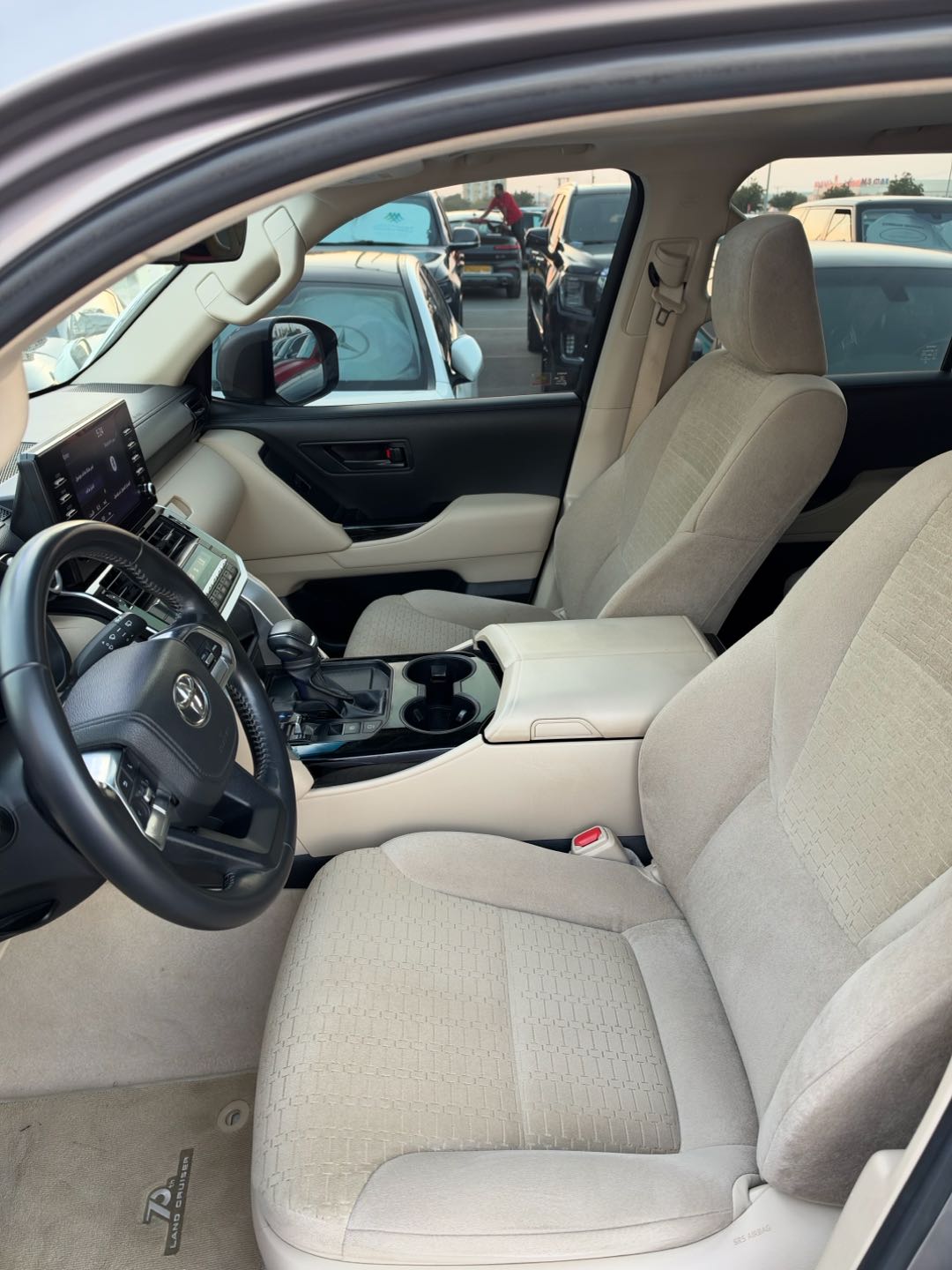 Car Image 2022 TOYOTA LAND CRUISER GX.R