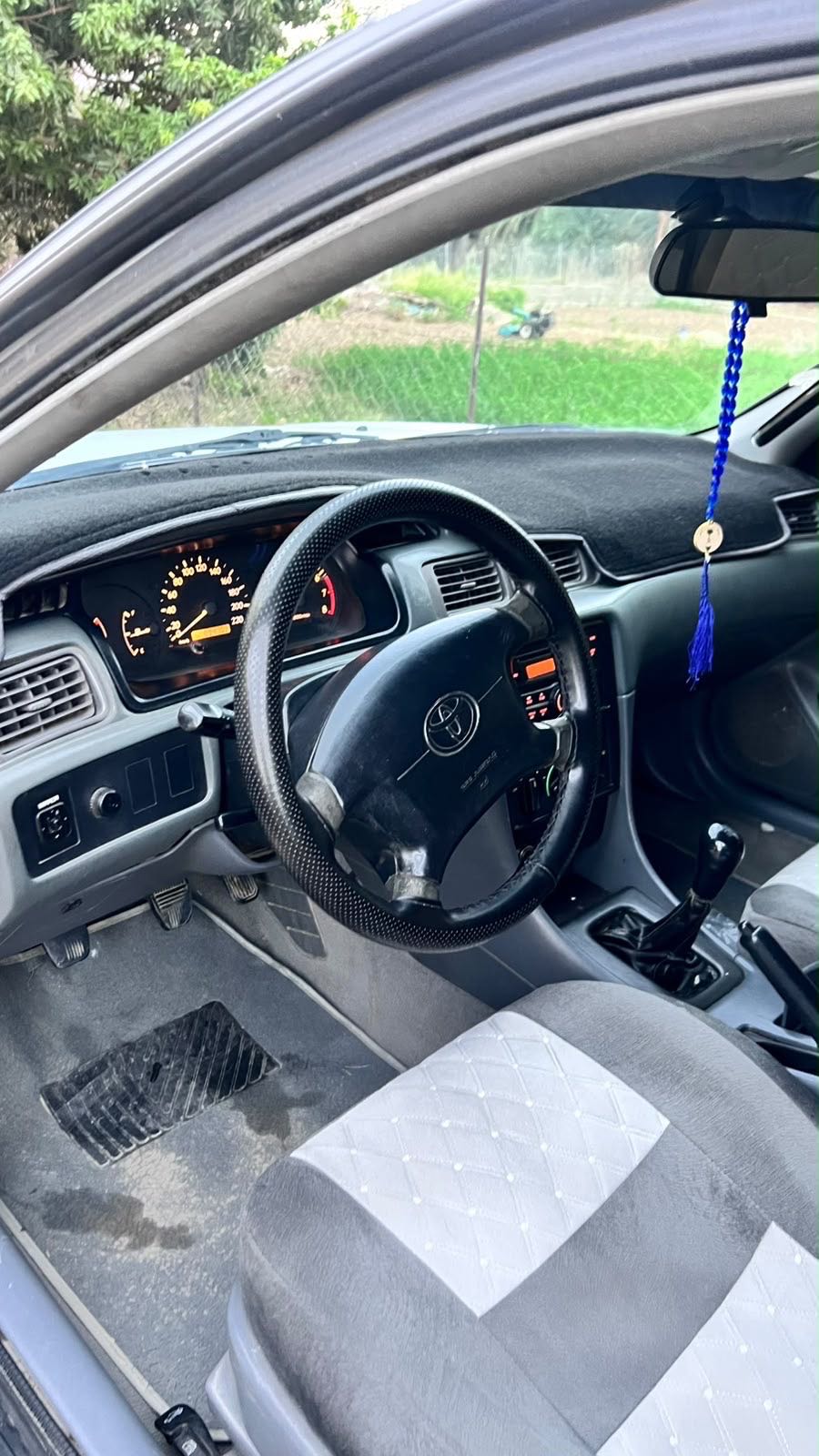 Car Image 1998 TOYOTA CAMRY GLX