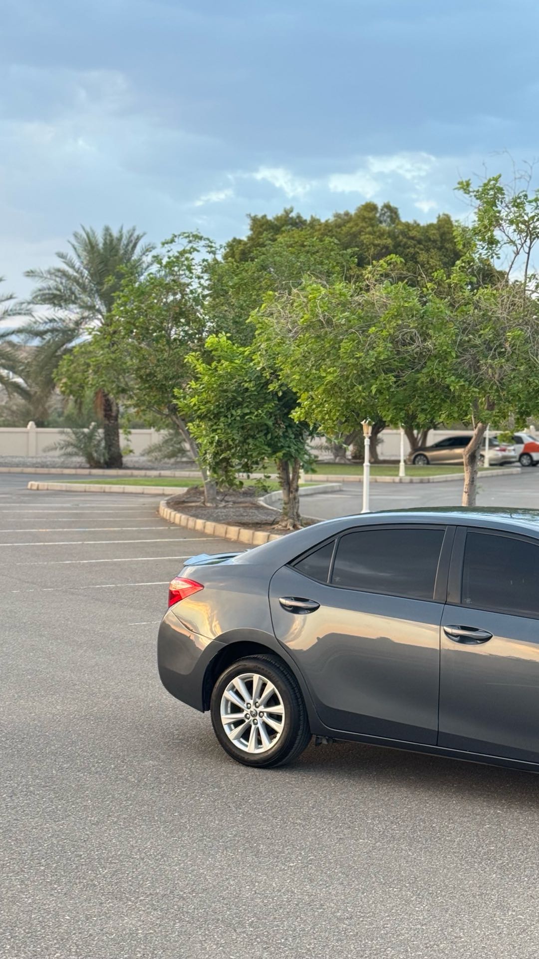 Car Image 2019 TOYOTA COROLLA L