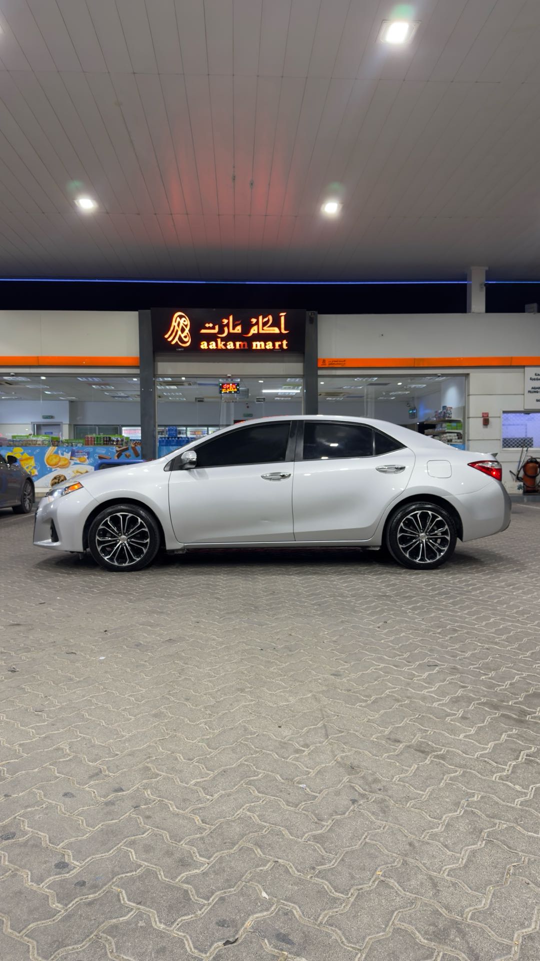 Car Image 2016 TOYOTA COROLLA SE Plus