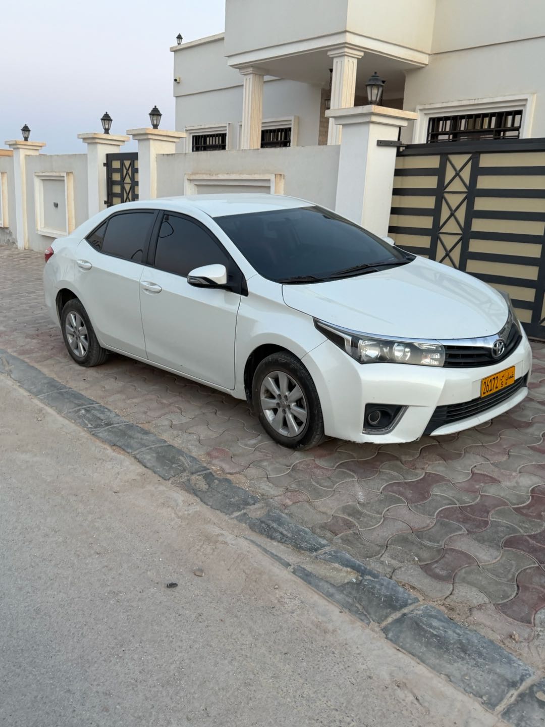 Car Image 2016 TOYOTA COROLLA XLI