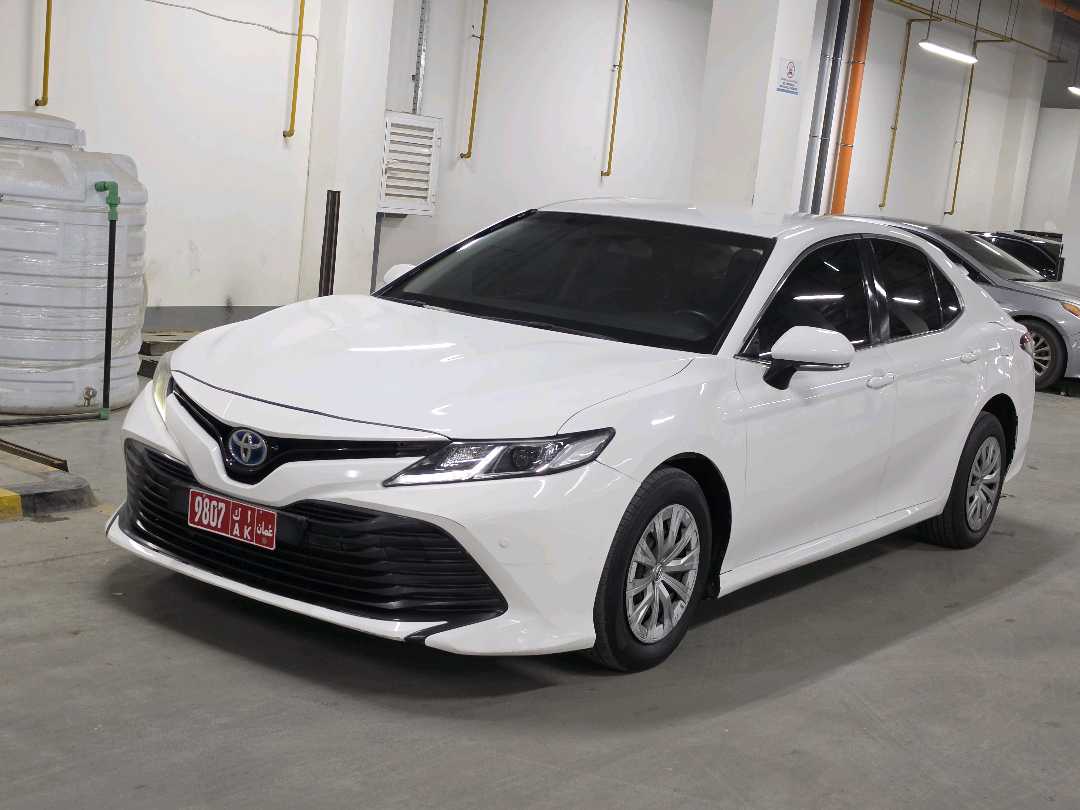 Car Image 2019 TOYOTA CAMRY GL