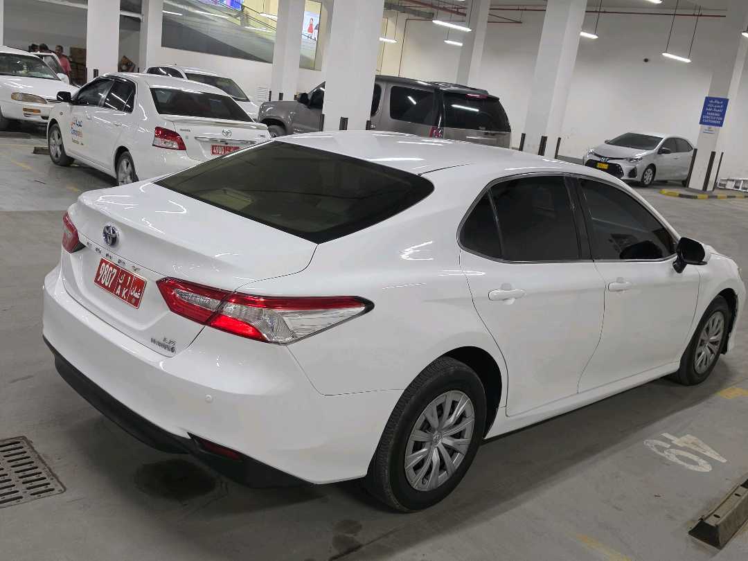 Car Image 2019 TOYOTA CAMRY GL