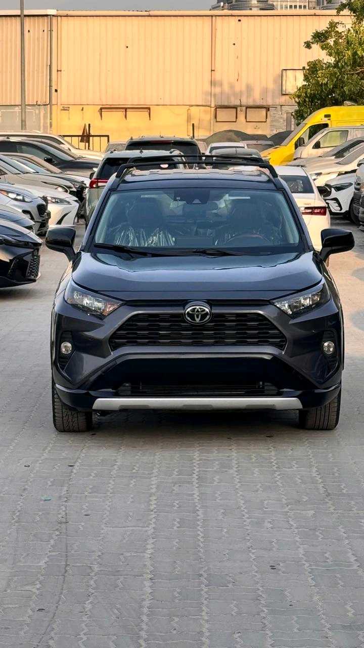 Car Image 2022 TOYOTA RAV4 LE