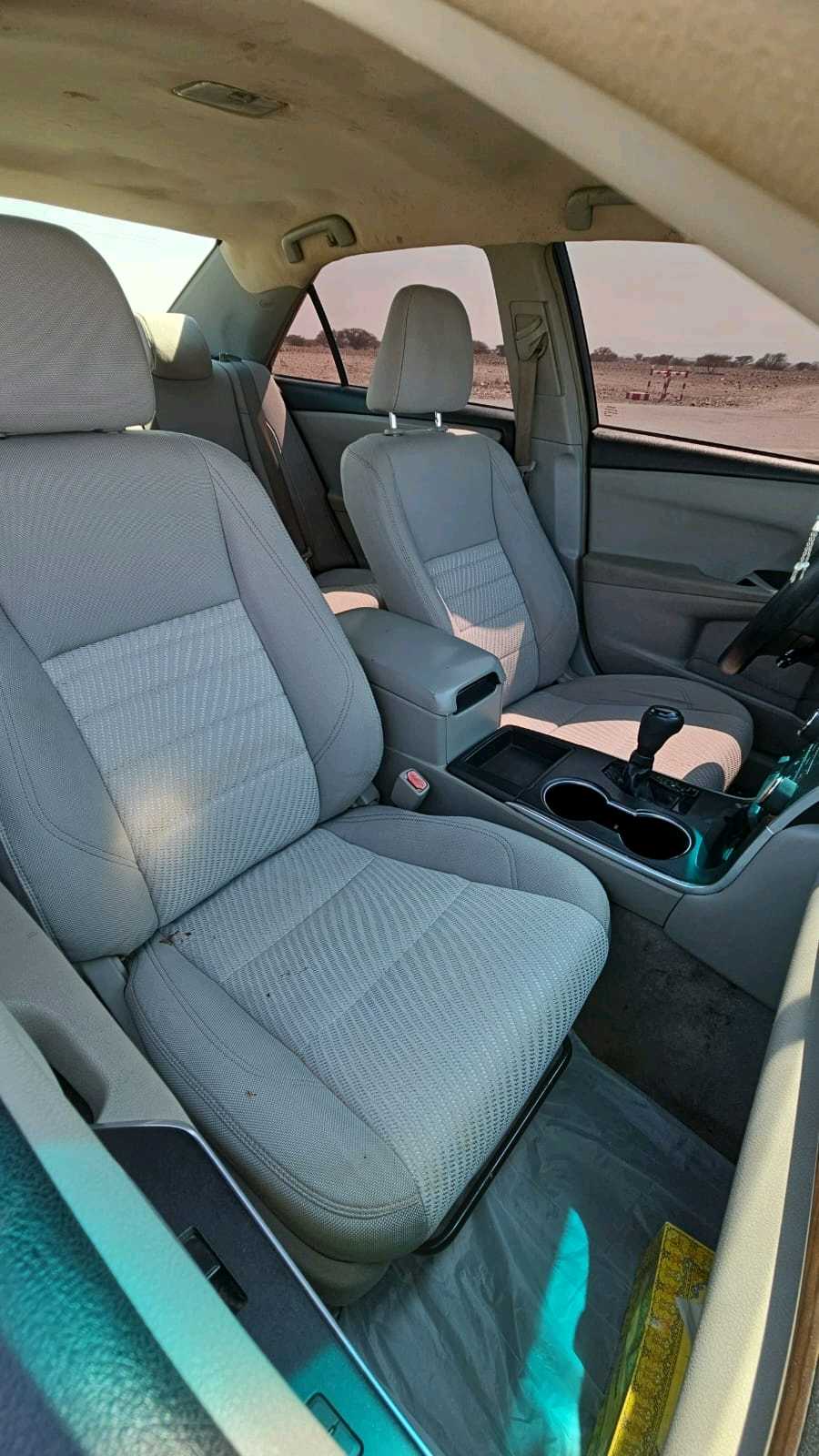 Car Image 2016 TOYOTA CAMRY LE