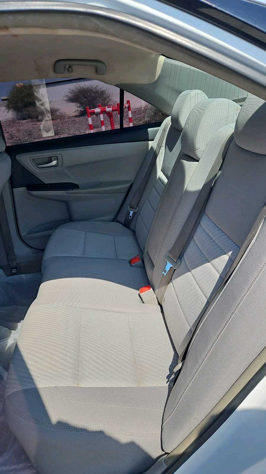 Car Image 2016 TOYOTA CAMRY LE
