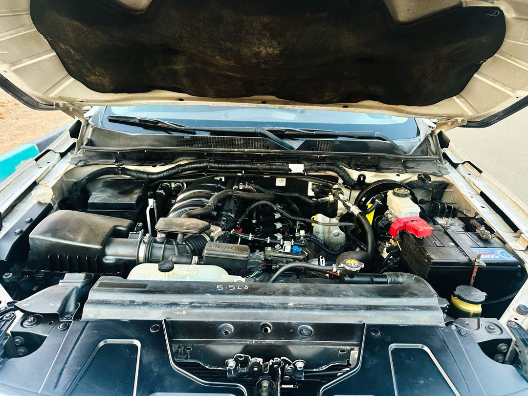 Car Image 2019 NISSAN NAVARA XE