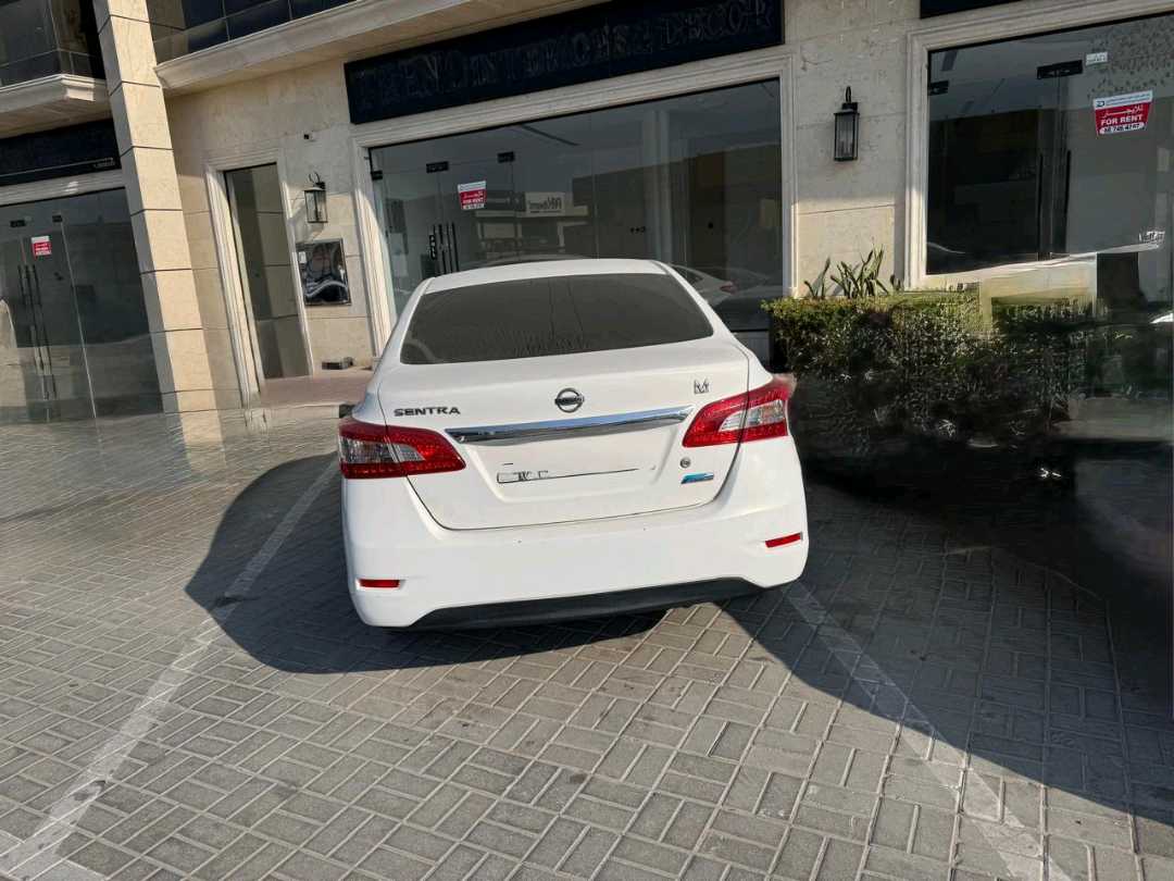 Car Image 2015 NISSAN SENTRA SL