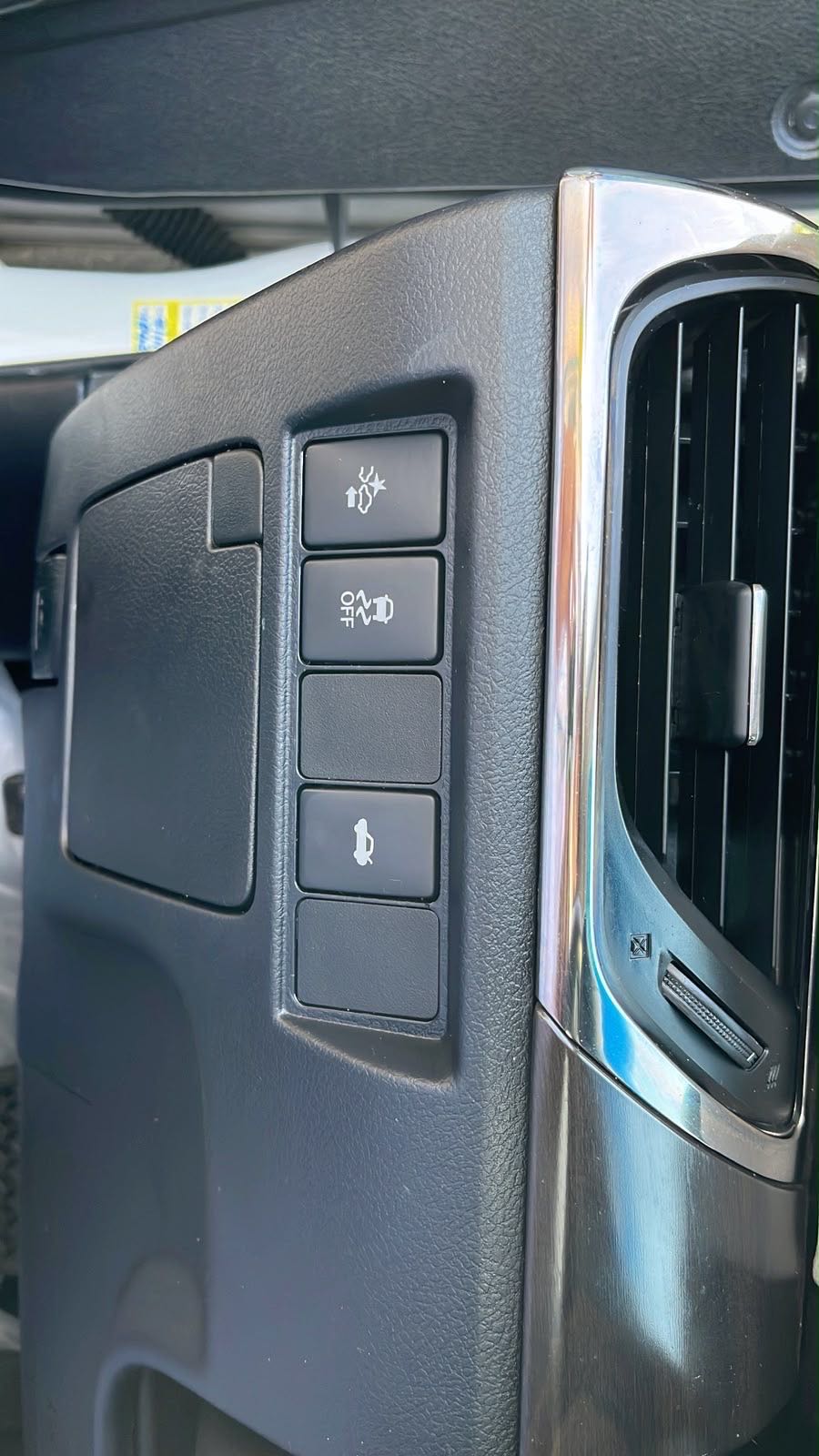 Car Image 2018 TOYOTA AVALON XLE Premium