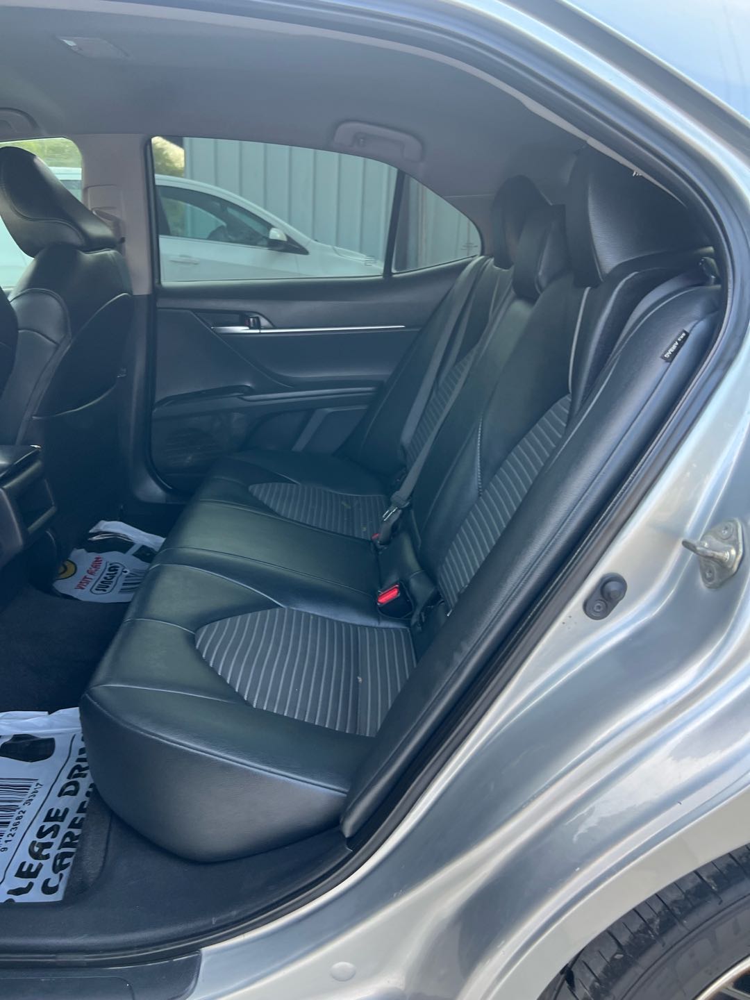 Car Image 2019 TOYOTA CAMRY SE