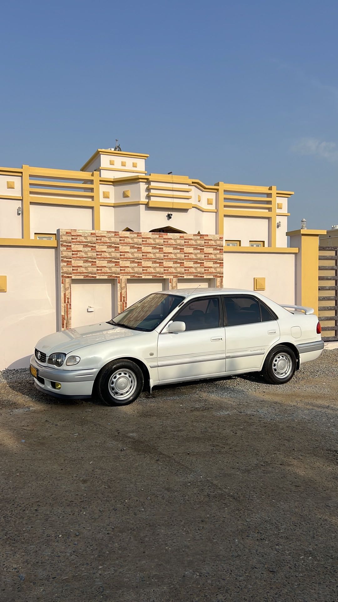 Car Image 2000 TOYOTA COROLLA CE
