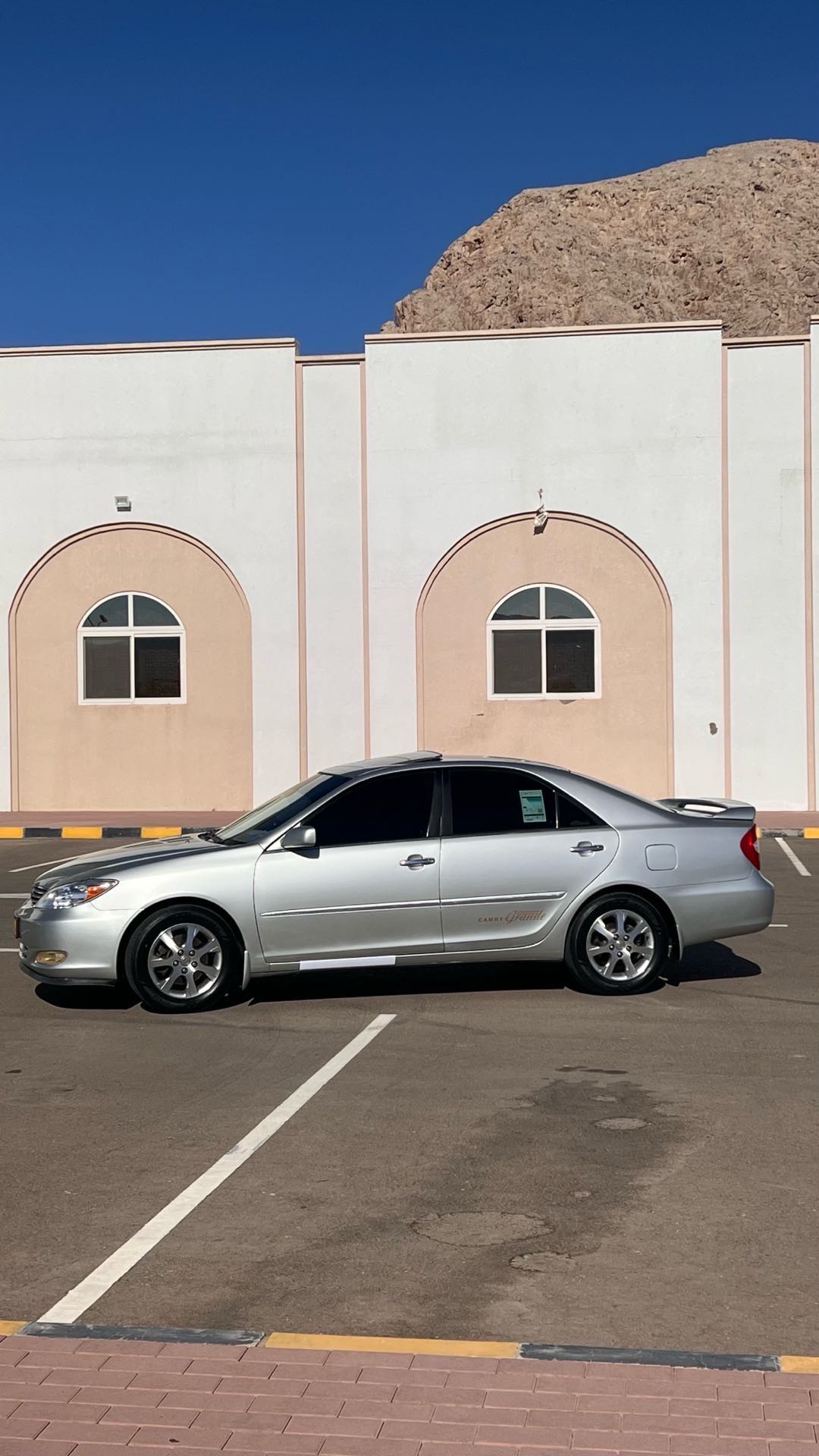 Car Image 2002 TOYOTA CAMRY LE