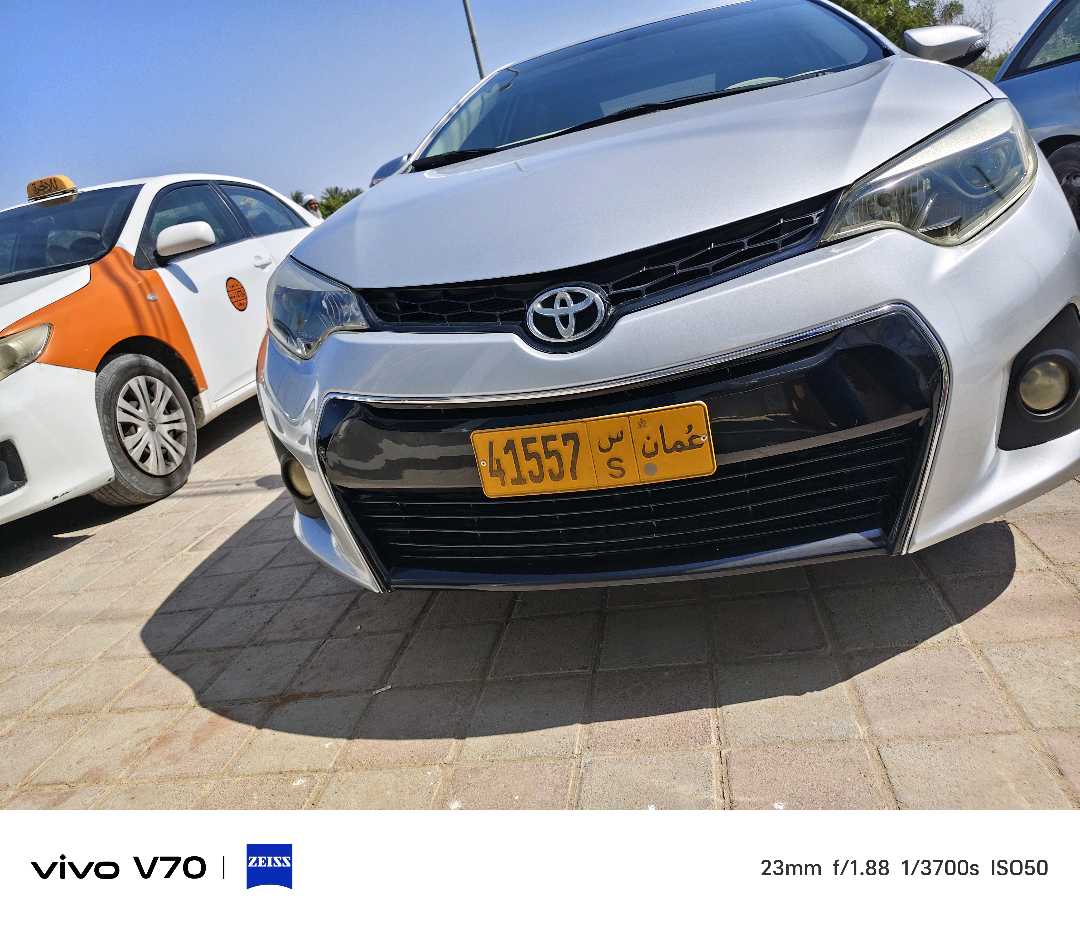Car Image 2015 TOYOTA COROLLA S