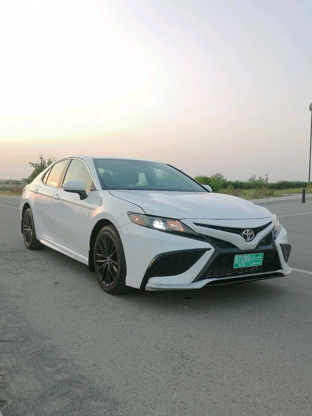 Car Image 2021 TOYOTA CAMRY SE